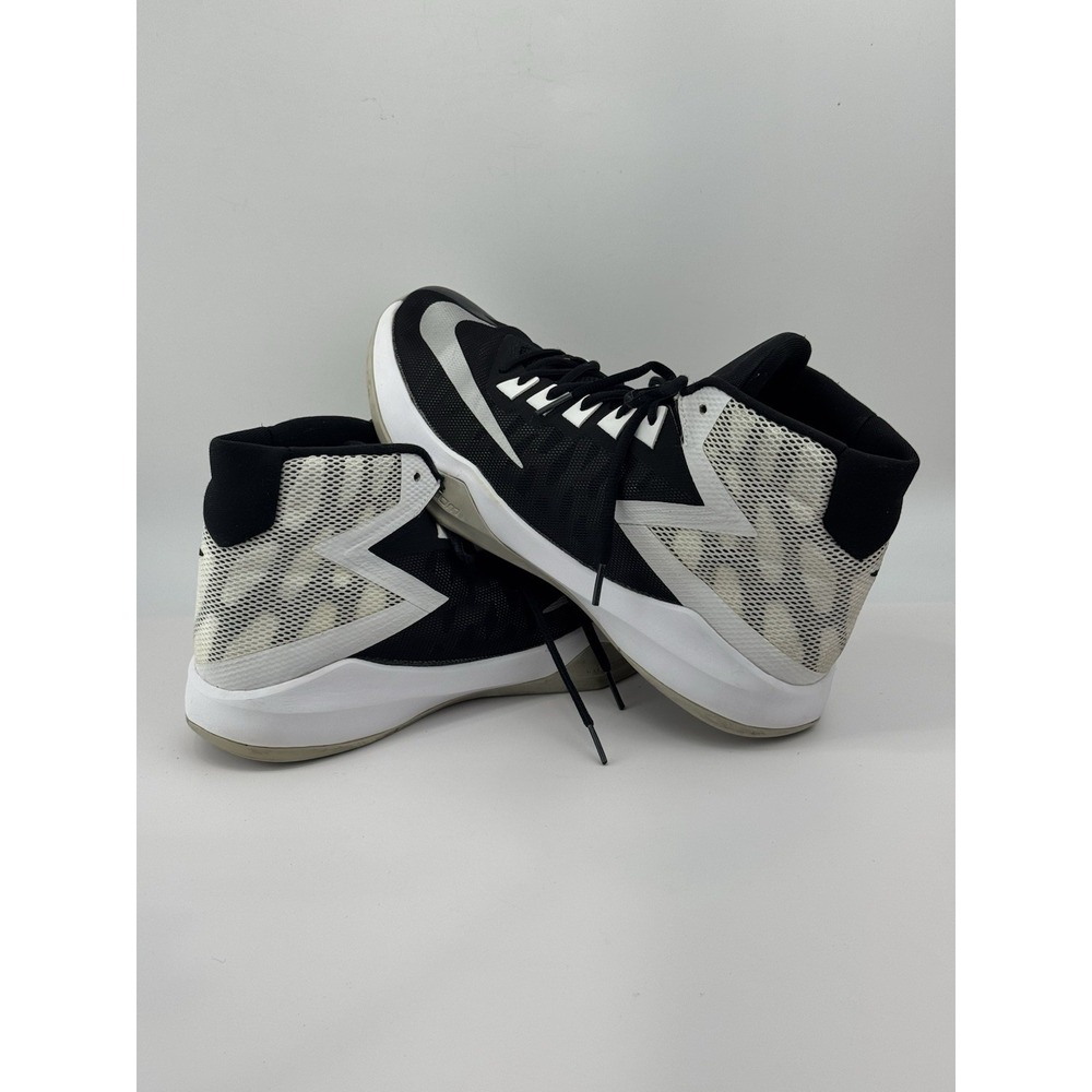 Men's Nike Zoom Devosion Basketball Shoes 844592-001 Size 11 Black White Silver - Picture 6 of 9